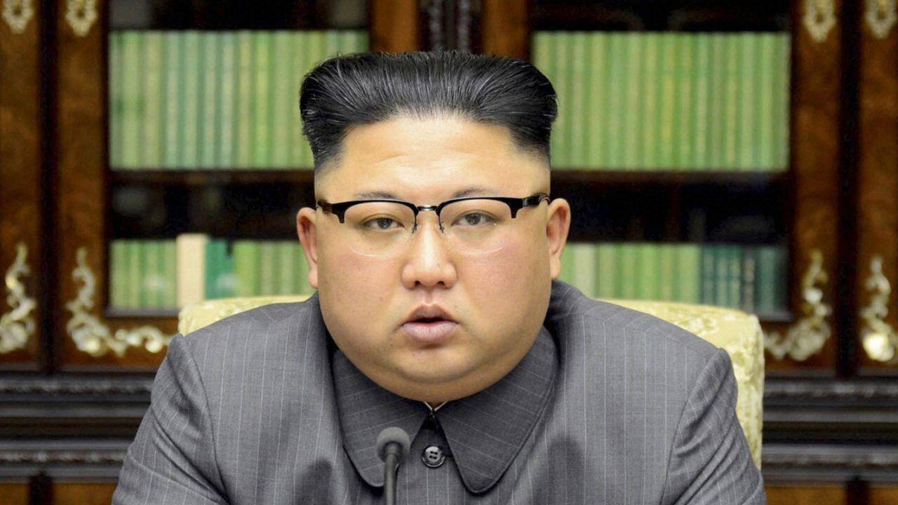 तानाशाह Kim Jong अकेले नहीं, इन देशों में भी पढ़ाए जाते है लीडरों की  बहादुरी के झूठे किस्से – News18 हिंदी